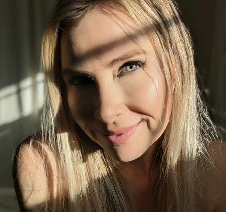 Mallory Moore onlyfans nudes leaked