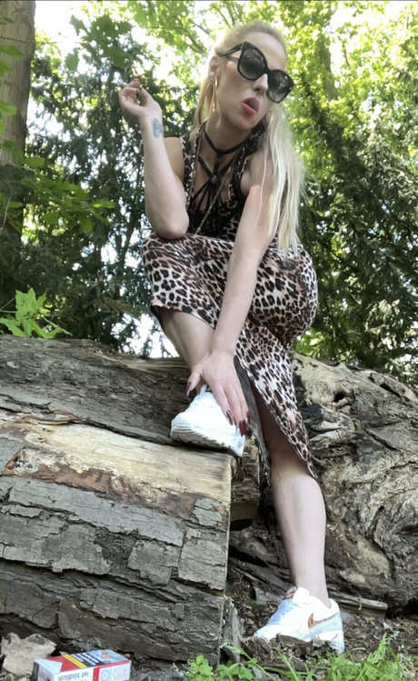 smokingqueenalina onlyfans leaked