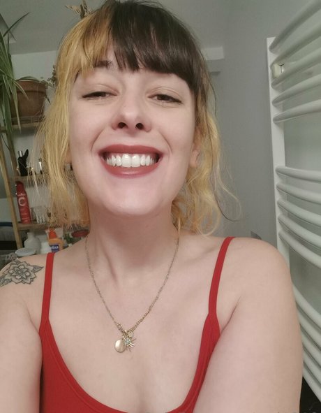 arti1312 onlyfans content