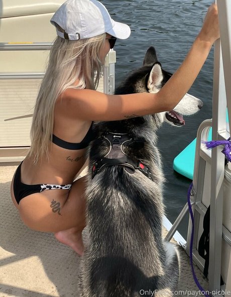 payton nicole onlyfans model images