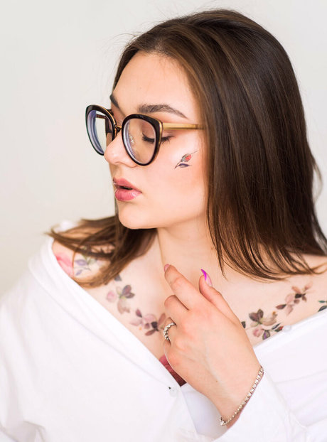 devil flowers onlyfans pics