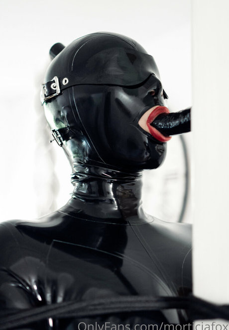 morticiafox xxx onlyfans