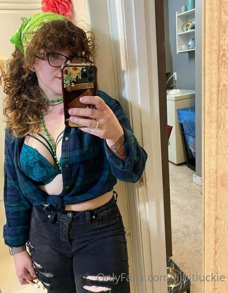 lilbitluckie onlyfans porn leaked