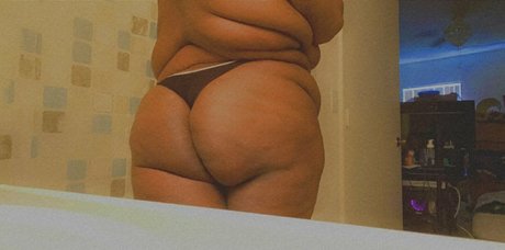 nayizx3 hot onlyfans