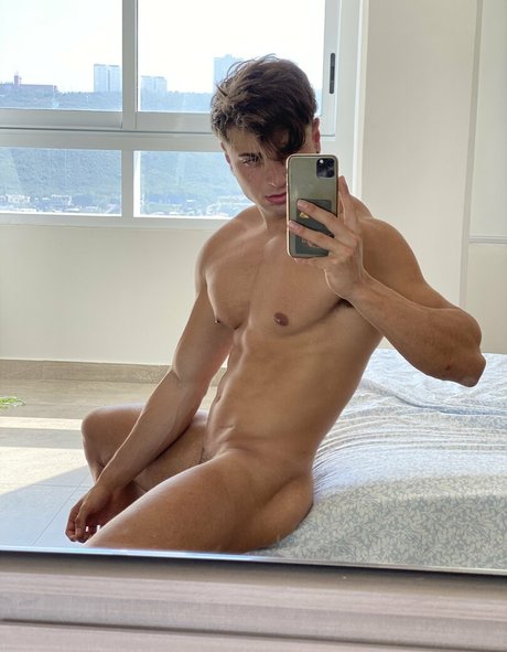 effortprivate onlyfans model photo
