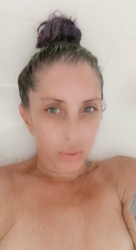 curvy cougar onlyfans art nude image