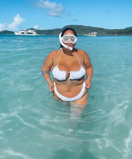 Antonia Waerea Adams onlyfans leake