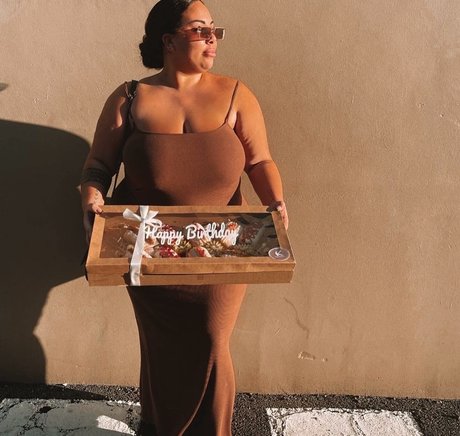 Antonia Waerea Adams onlyfans xxx