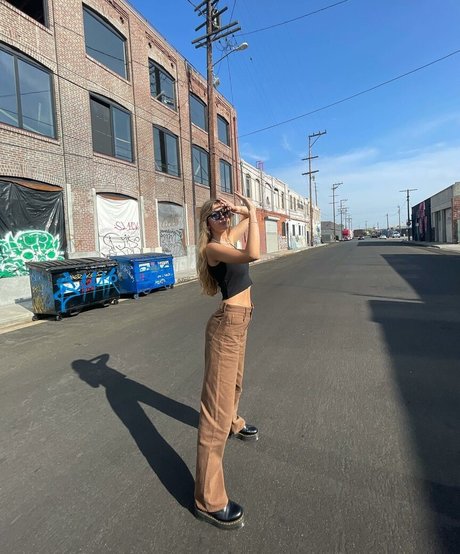 Emiliee Russo onlyfans pics