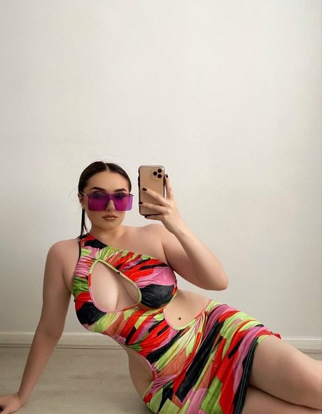 Sammie Warren nude onlyfans leaks