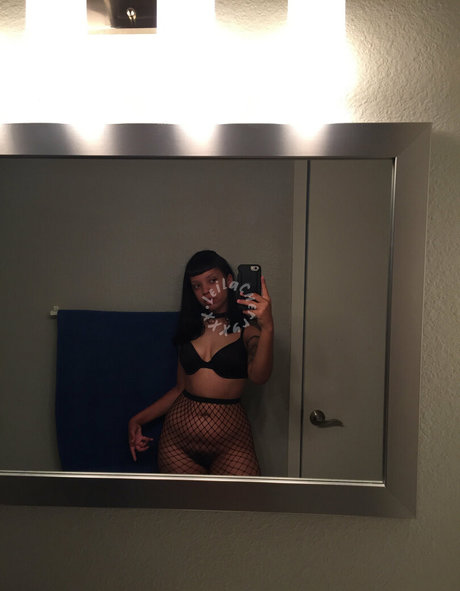 leilacherry Profile pic