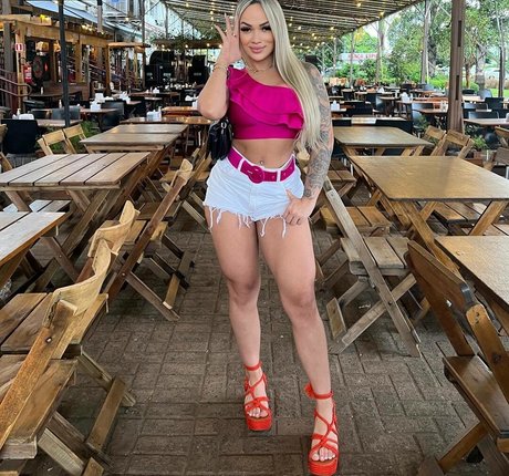 th4ssara only fans content