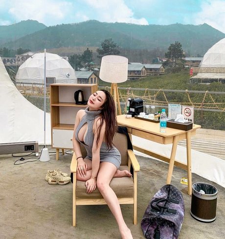 Rebecca Liu naked on onlyfans