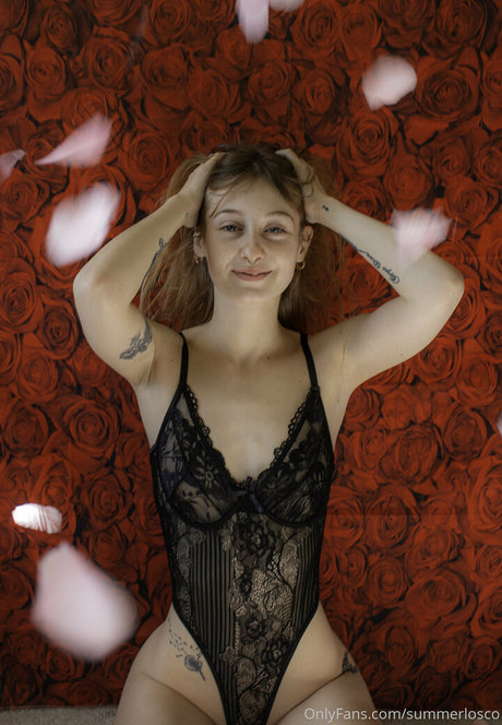 summerlosco onlyfans strip tease