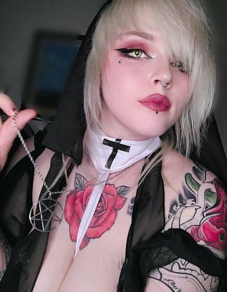 poofychanfree nude only fans leaks