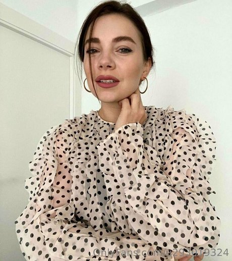 fairy gloria only fans naked