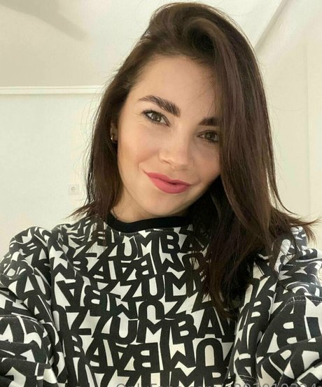 fairy gloria onlyfans model