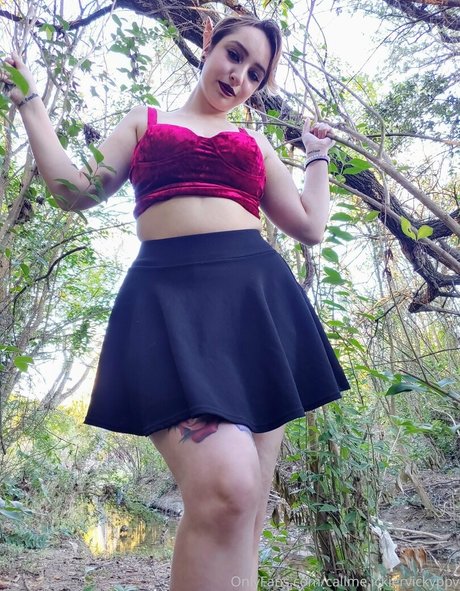 callme ickiervickyfree onlyfans model photo