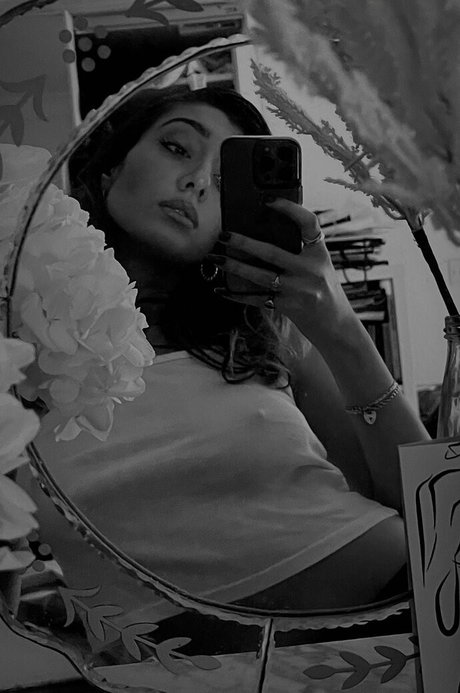 Leyla Sitki only fans