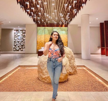 Nimesha Jayarathne onlyfans leajs