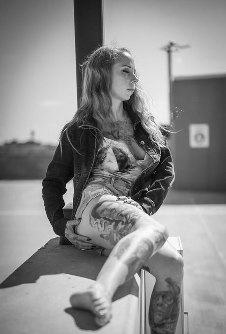 bobbibamf onlyfans leaked tits