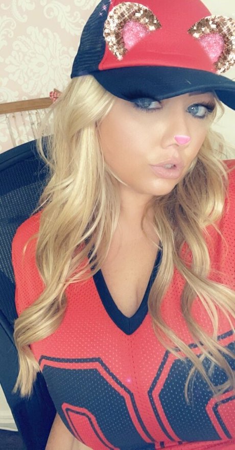 underwater onlyfans sexy nude depiction