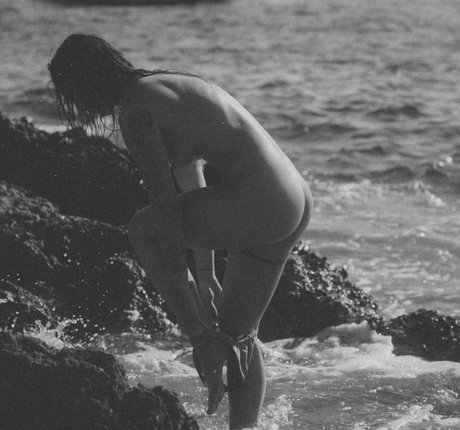 Poetiquegirl porn onlyfans