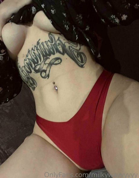 flora belll onlyfans ass