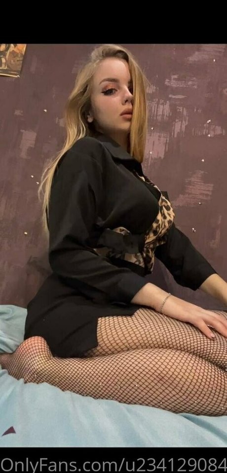 flora belll onlyfans free content