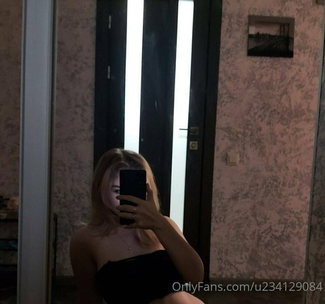 flora belll onlyfans leaks xxx