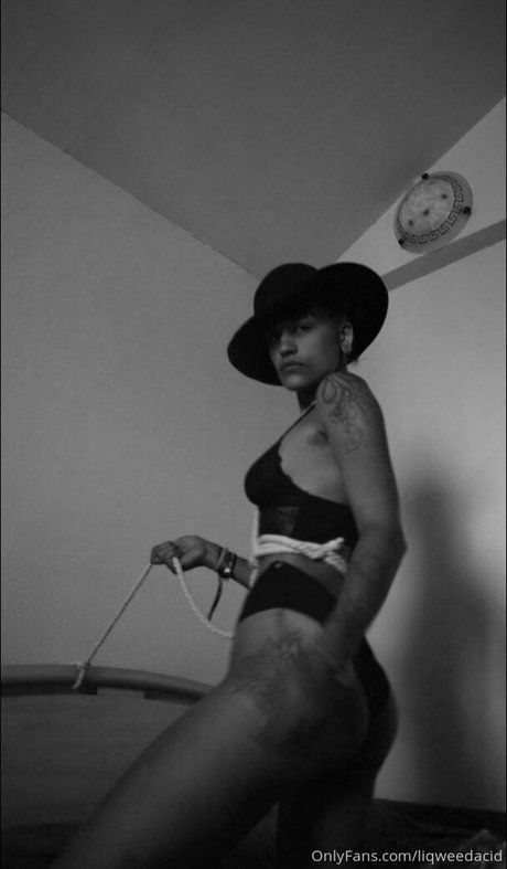 liqweedacid onlyfans pics