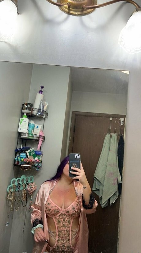 miaaswrld nude onlyfans