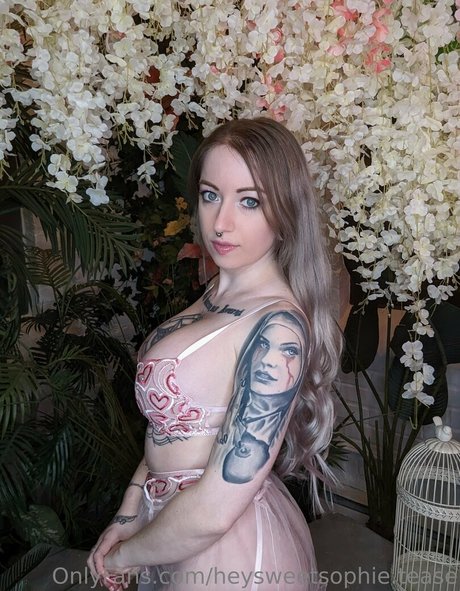 heysweetsophie tease onlyfans leaks naked