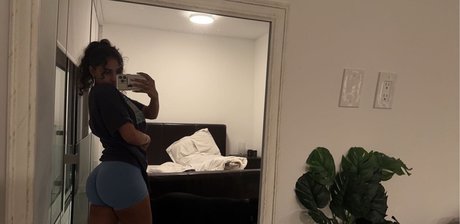 kareenabachra leaked onlyfans photos