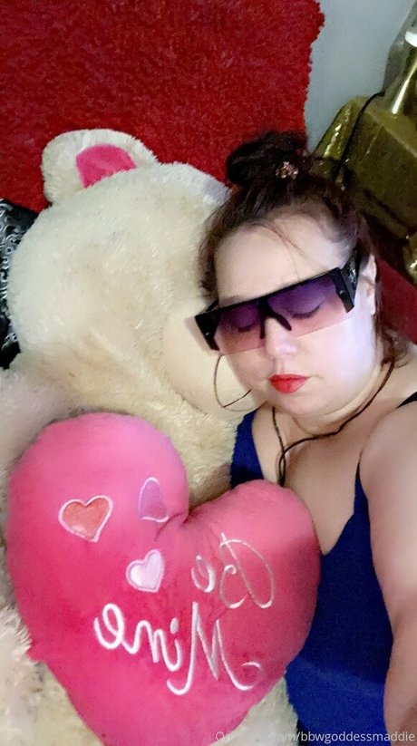 bbwgoddessmaddie tits onlyfans
