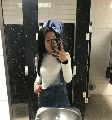 tracerr strip onlyfans