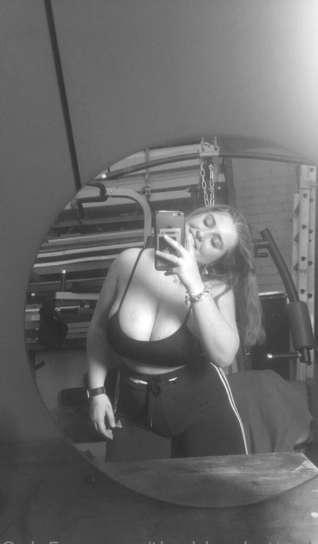 the blonde the brunette only fans photos