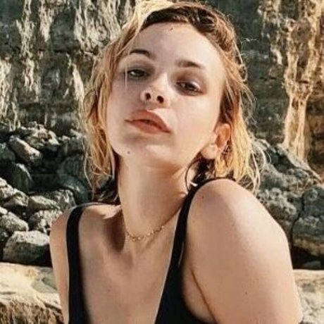 Rose Villain topless onlyfans