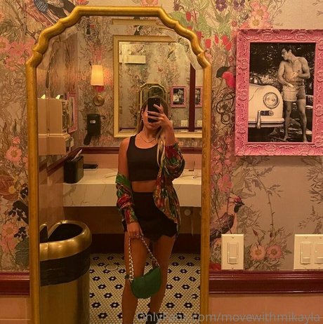 movewithmikayla onlyfans nudes