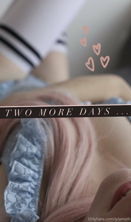 lylamoth nude on onlyfans