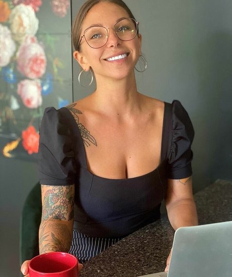 Christine Cote porn onlyfans leak