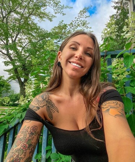 Christine Cote free only fans