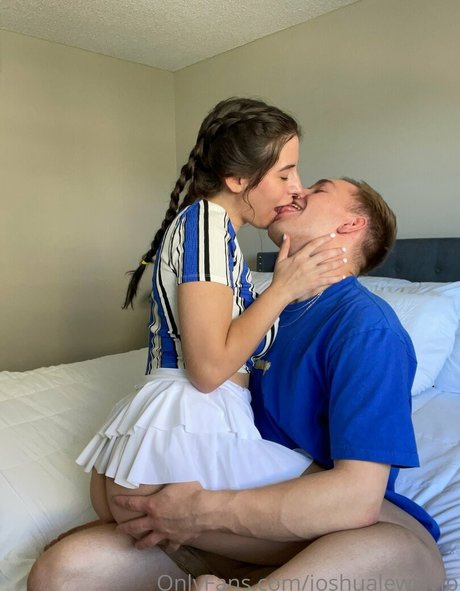 joshualewisvip onlyfans page