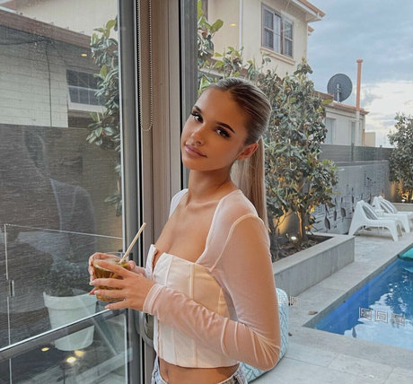 Indienna onlyfans posts