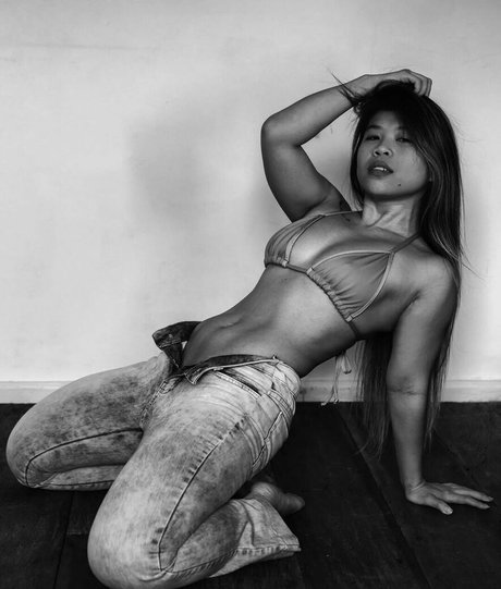 Yuan Jiamin only fans nude