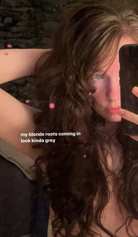 Bitsy Hanas onlyfans leaks.