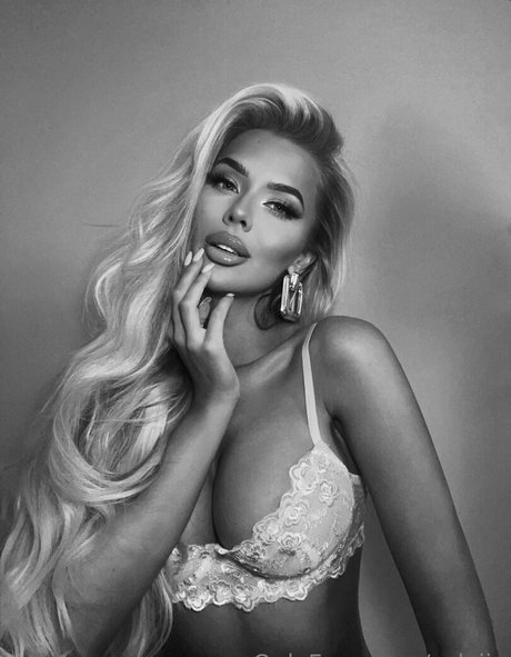 Sylvijaa naked onlyfans pics