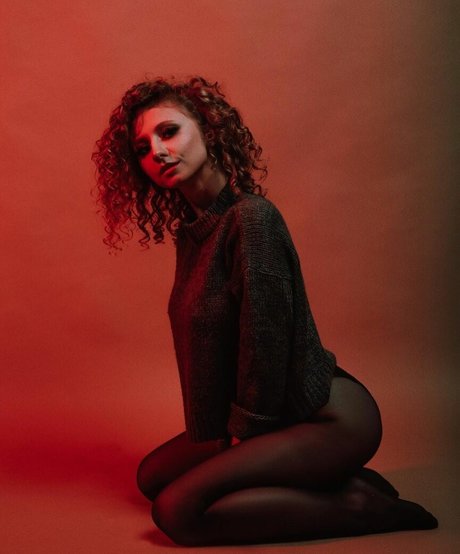 Alina Kurzova onlyfans naked