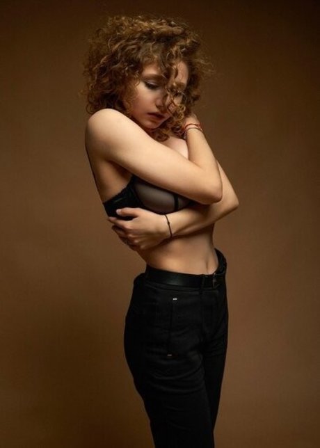 Alina Kurzova onlyfans pics