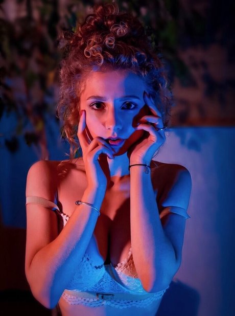 Alina Kurzova nude on onlyfans